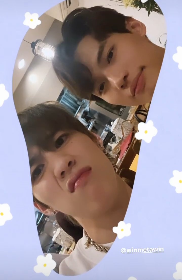 BWPxMook's tweet image. สมาคมเเม่บ้านคนเเซ่บ เเซ่บทั้งรถ เเซ่บทั้งคน เห็นแล้วต้องลุกเป็นไฟ 🔥🔥หรือว่าวันนี้นัดเม้ามอยนินทาลุงรึป่าว เอ๊ะยังไง?? 😳😳

#วินพีพี 
#winmetawin