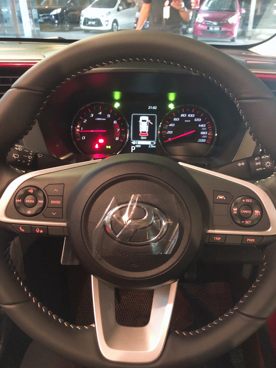 Perodua_KL's tweet photo. Cantik tak myvi facelift ? 😊😉 https://t.co/bnTiGGW5J8