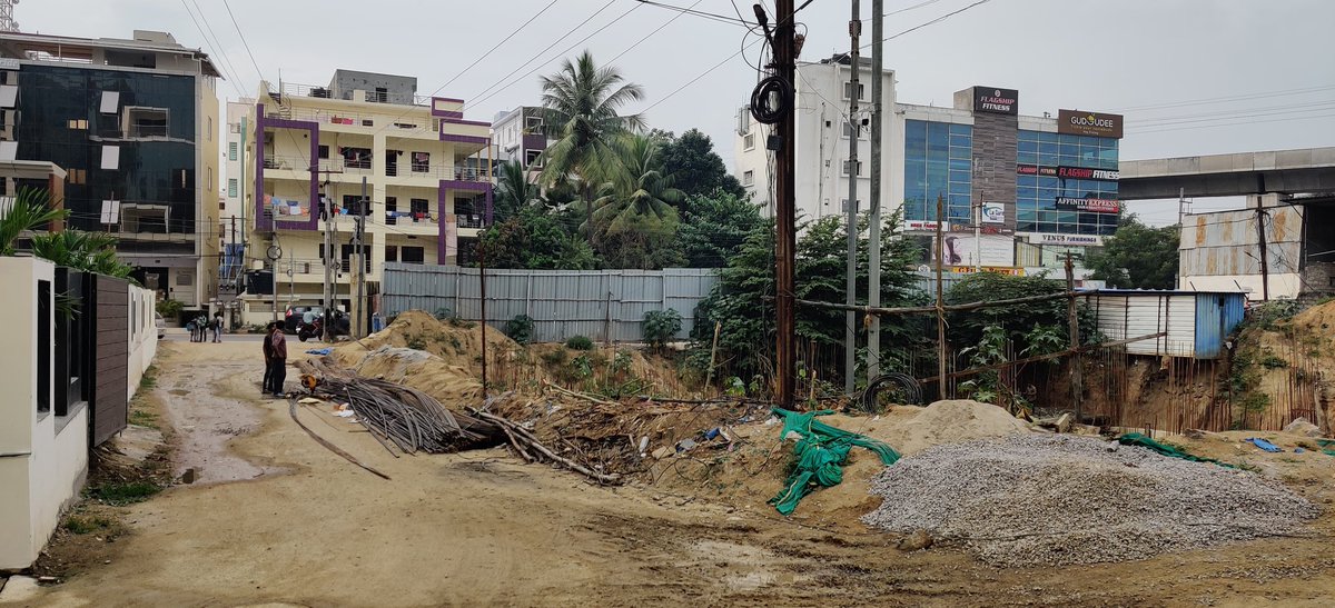 ksrtelangana's tweet photo. @arvindkumar_ias Collector Sir please stop builders using our approach roads for their material dumping, fabrication/steel works, ready mix veicles, trucks and tractors etc. @GHMCOnline @ZC_SLP @CommissionrGHMC @HMDA_Gov https://t.co/xqVvOMxFF3