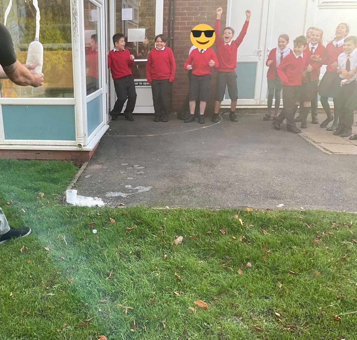 WhetstoneYear5's tweet photo. Yesterday we continued our adventure through Alchemy Island and made a stop at the Fountain of Gold! We witnessed a chemical reaction which started slow but ended up giving the Year 5 conservatory a lovely golden sheen! https://t.co/eUWEstwusj