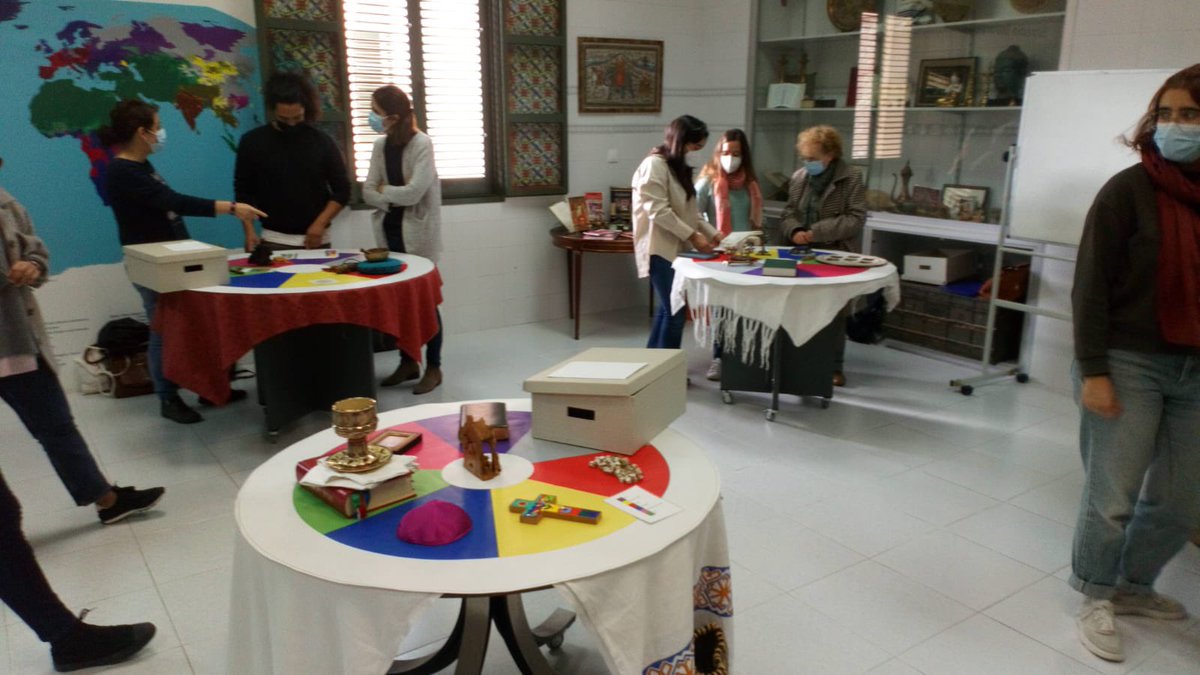 Valencia Cáritas tweet media