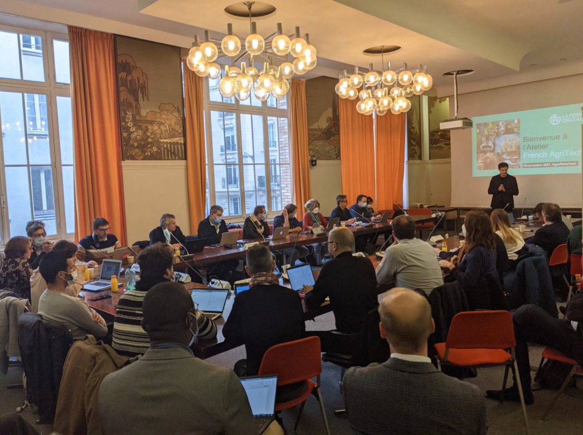FermeDigitale's tweet photo. L'équipe de France au service de la réflexion pour l'action ! Toute l'équipe réunit l'écosystème agricole français pour avancer ensemble sur la dynamique #FrenchAgriTech. Merci à tous les participants pour votre engouement et ce partage de visions chez @AgroParisTech. #GoFAT https://t.co/IHlQ2BnMyS