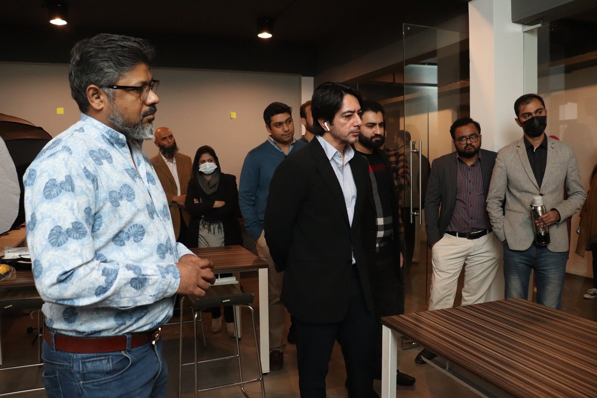 CodeforPakistan's tweet photo. #TECHNIH team led by M. Khan (CIO, NIH) visited our office at @NIC_Pakistan where we discussed future plans to deepen & strengthen the relations b/w the two organization.
@NIH_Pakistan https://t.co/XvAVffumaZ