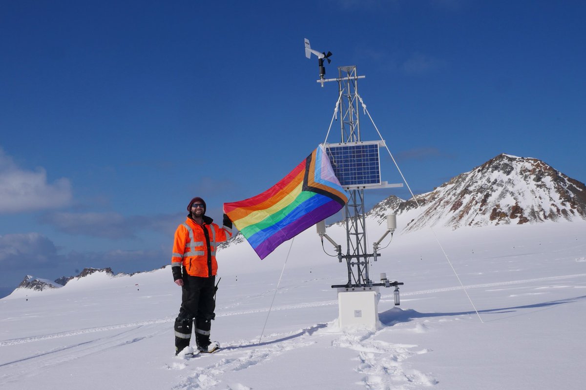 Happy #PolarPride2021 from #Antarctica! A great shot from Atmospheric Scientist John Law at #Rothera Skiway Automatic Weather Station. 

#LGBTQSTEMDay #DiversityinPolarScience