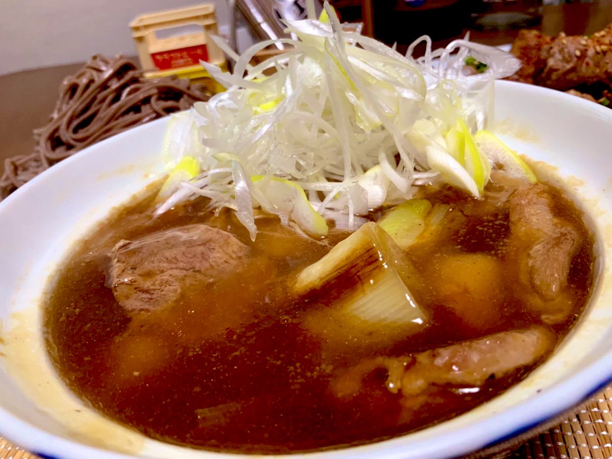 yoidore_takumin's tweet photo. 🐣~お知らせ~🐣
しばらく長ネギを使った、おうちごはんが続くと思われます🐣
長ネギが嫌いな方はミュートワードに
「長ネギ」と足されまして
楽しいTwitterライフをお楽しみください🐣
#おうちごはん #Twitter晩酌部 #YYYYYY🦆YYY https://t.co/xsPirfpRe3