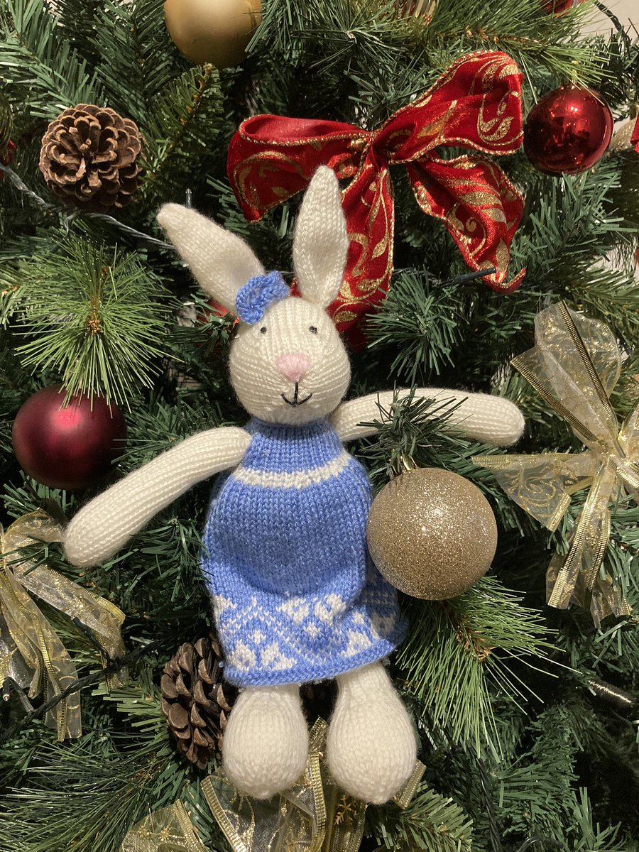 CreativeKnits's tweet photo. Having a lovely time in Fota House @fotahouseandgardens and our friends are enjoying themselves in the fabulous Ballymaloe Gift Shop @theballymaloeshop. Check out our little Christmas shop to make a purchase. We have our bags packed! ๐ฐ#christmas #specialgifts #supportirishdesign https://t.co/8SobBY1jtt