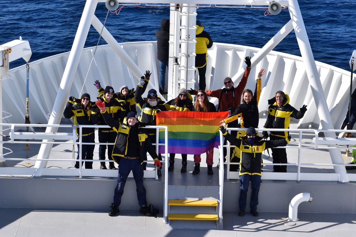 Happy #PolarPride2021! 📷 taken during the TEMPO voyage with <a href="/AusAntarctic/">antarctica.gov.au</a> <a href="/IMASUTAS/">IMAS</a> <a href="/CSIRO/">CSIRO</a>   On the RV investigator. 🌈 ❄️ 🐧
