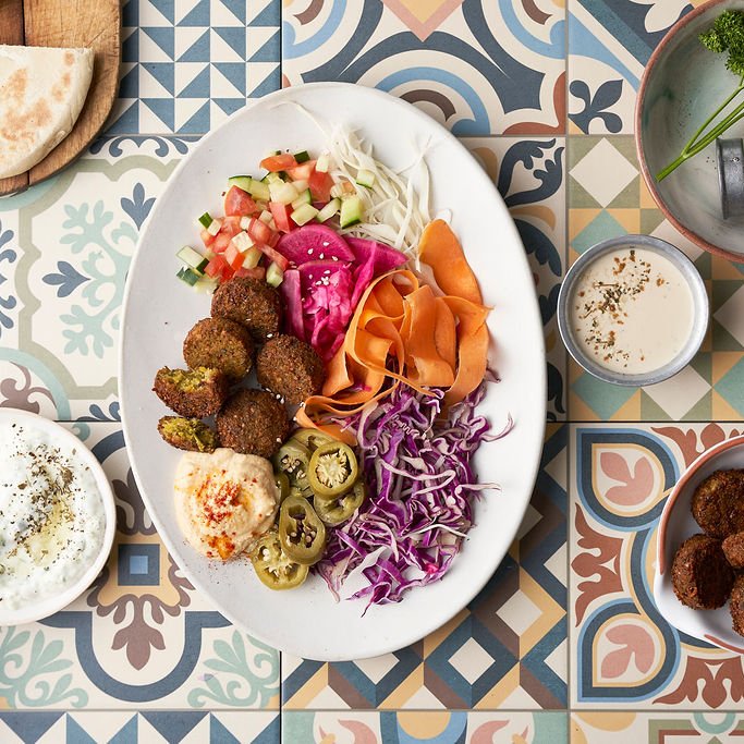 themojomarket's tweet image. Sha Sha WOW! 😍 Sha Sha Warma always guarantees fresh ingredients, flavourful wraps, shawarmas, falafels and laffas. Giving you a true taste of the Middle East. 🥙🧆❤️

Stall: Sha Sha Warma
Where: @TheMojoMarket - 30 Regent Rd, Sea Point

We're open 7 days a week (11am-11pm)😃