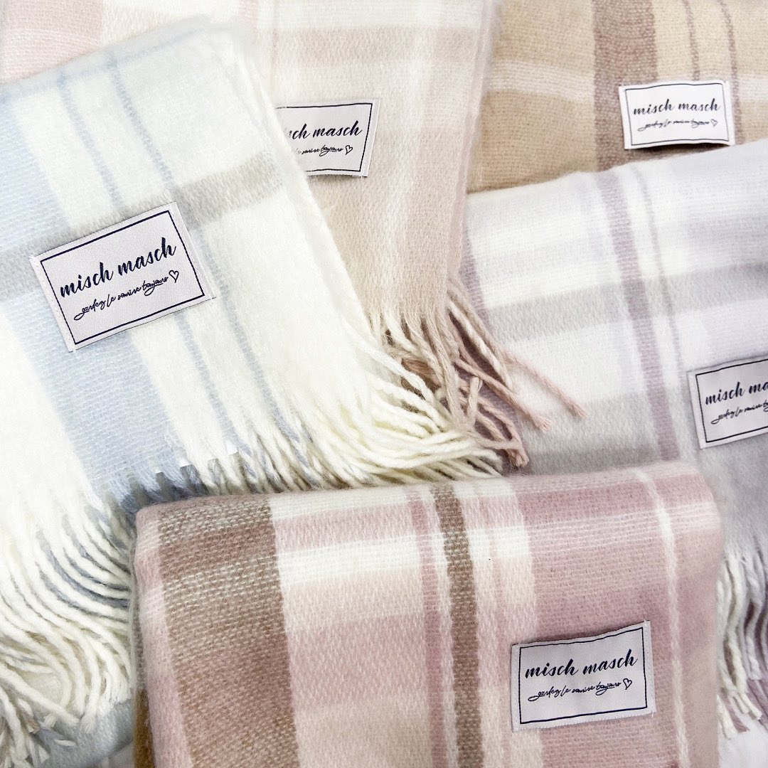 Misch Masch ミッシュマッシュ チェックマフラー 𝟥 𝟪𝟧𝟢 𝗍𝖺𝗑 𝗂𝗇 可愛く巻けちゃう マフラーは肌触りもふわっふわっ 本格的に寒くなる準備にオススメです T Co Ktaag8mdkh ミッシュマッシュ Mischmasch マフラー フェミニンアイテム