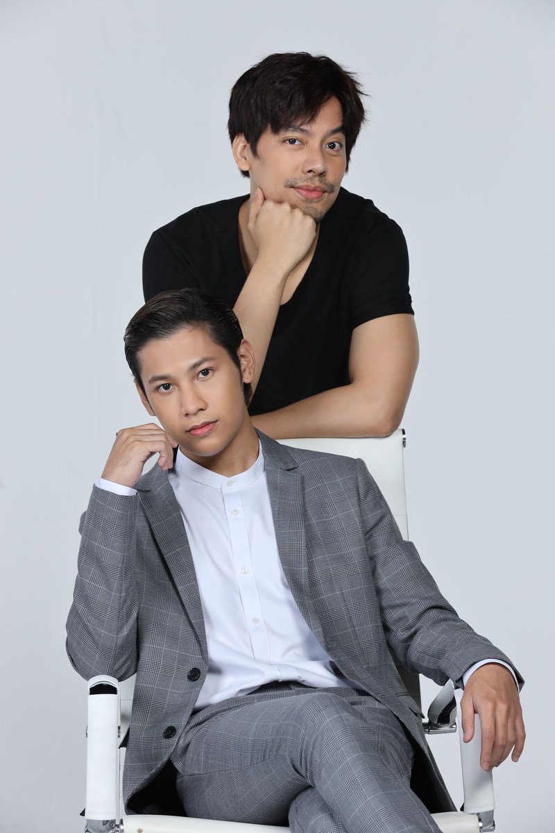 STARSOCIETY_TH's tweet photo. เรื่องย่อซีรีส์ “ใส่ รัก ป้าย สี”
ออกอากาศตอนแรกวันจันทร์ ที่ 29 พฤศจิกายน 64 ทางช่อง3 กด33 และทาง POPS App
https://t.co/GMEgkGSZxS
#ใส่รักป้ายสี #TaeDarvid #SingtoPrachaya #ช่อง3HD #POPSApp https://t.co/F43vbYGOoK