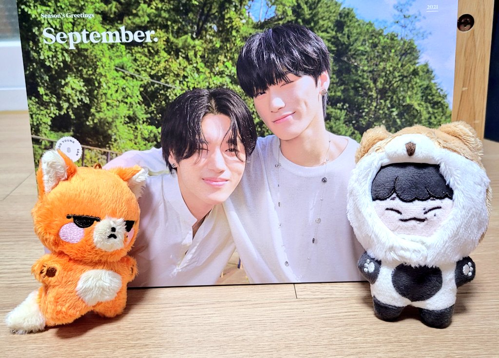 여우영 받았어여!!!! 으아아아아앍 진짜 귀여워ㅠㅜ 산별이랑도 찰칵📸
<a href="/babyfoxwy/">여우영</a>