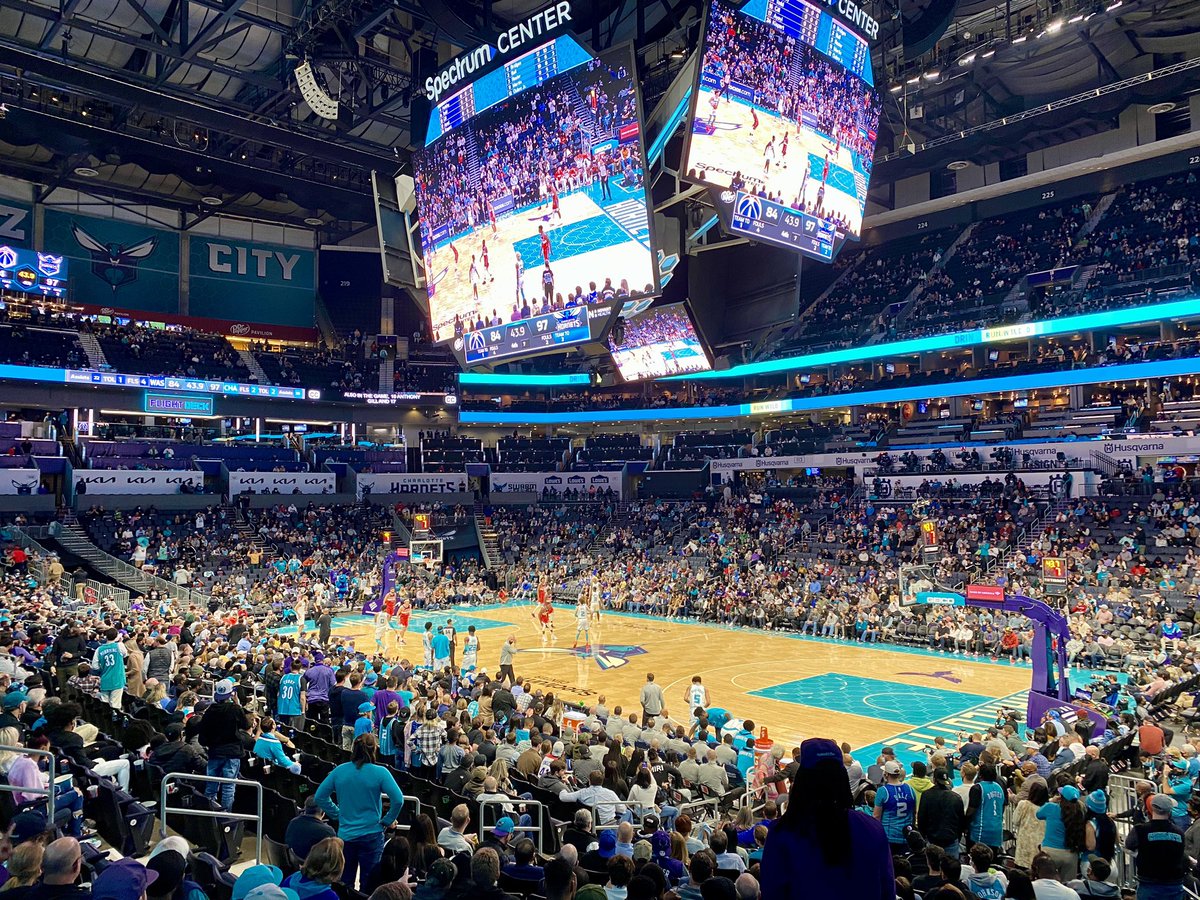 ßen (P) tweet media