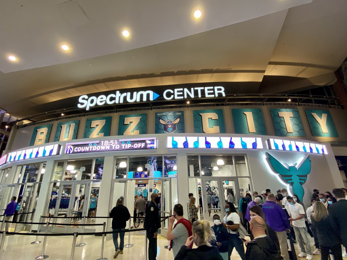 ßen (P) tweet media