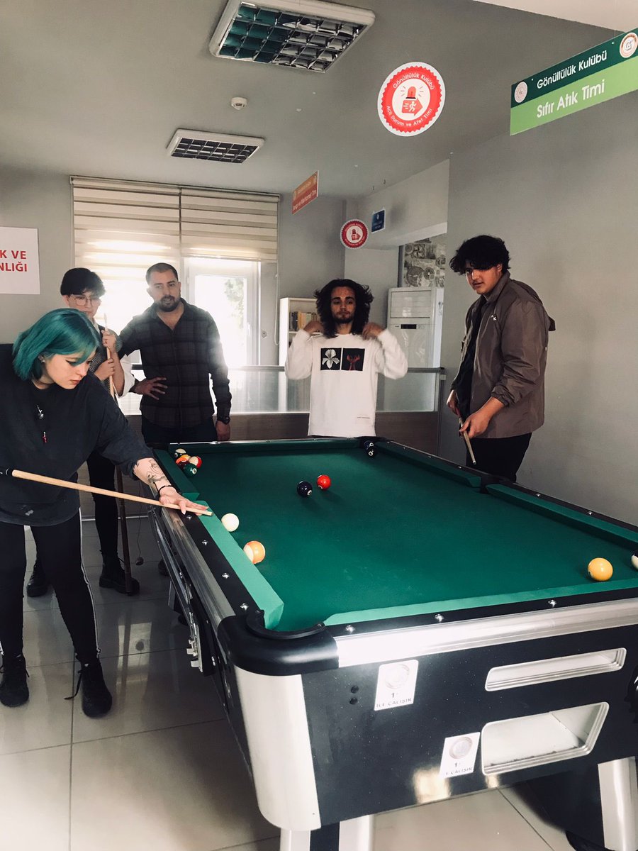 GSB_DenizliGM's tweet photo. Sevgili Gençler! Eğlenceli bir gün geçirmek için Gençlik Merkezimizin oyun salonunu bir ziyaret edin deriz🥳😉😉 #OyunAtölyesi https://t.co/QNYTptgARs