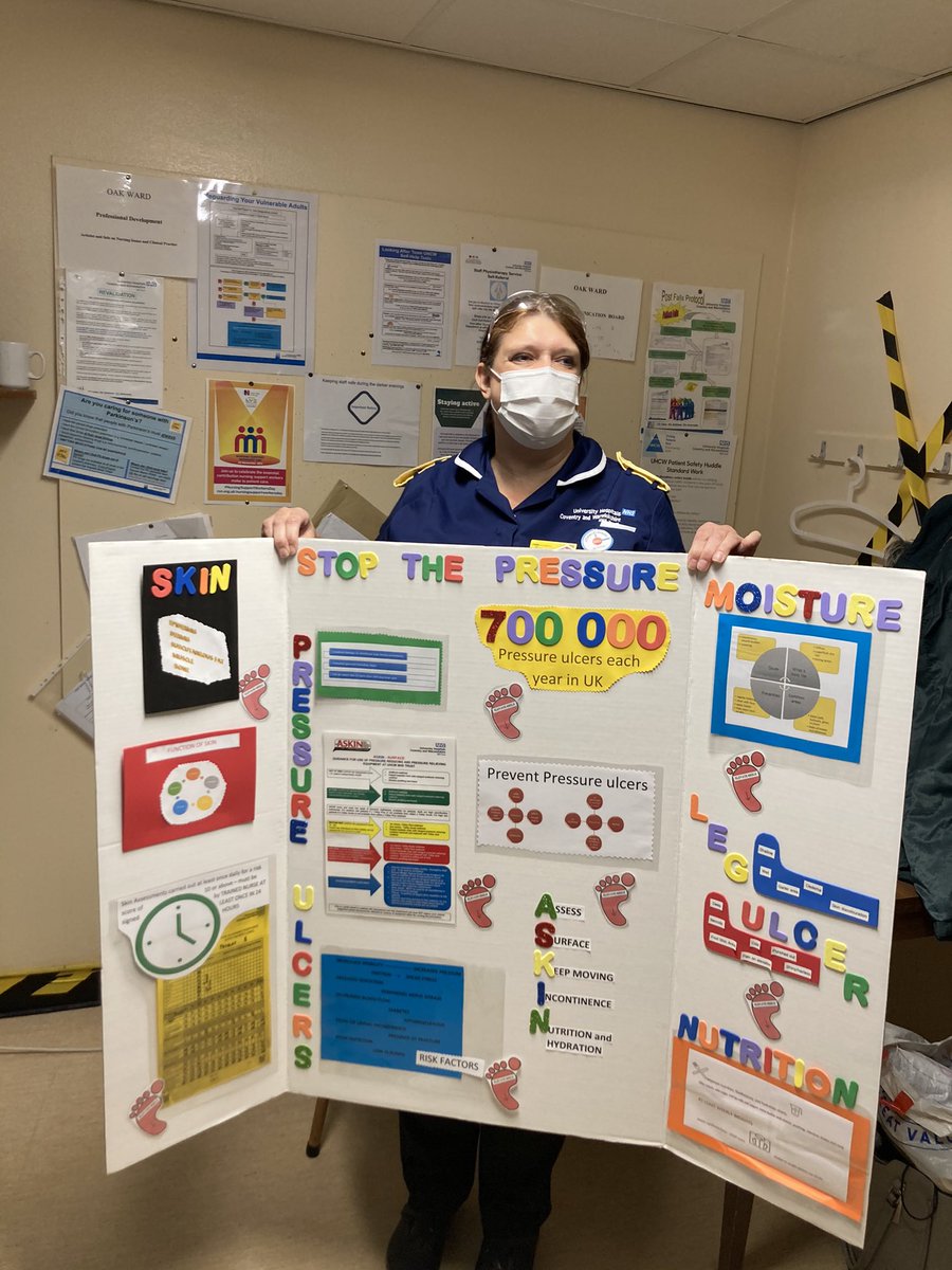 TVN_UHCW's tweet photo. Fabulous board and engagement from oak ward #PUsafetylight great work from link workers 👏👏👏 https://t.co/mAhhS5zdh6