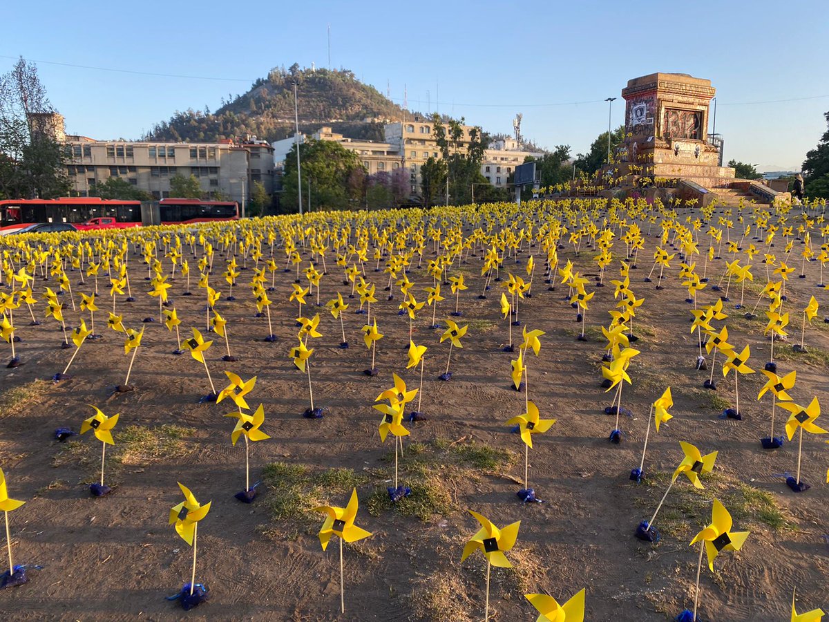 Somos las personas comunes que hacemos cosas extraordinarias. 
Juntos, sin odio y sin violencia, recuperaremos lo que nos une. 

Somos la esperanza y el cambio. Somos futuro. El domingo, vota 4️⃣
#SichelPresidente #VotaSichel #ConSichelSePuede 🇨🇱💛