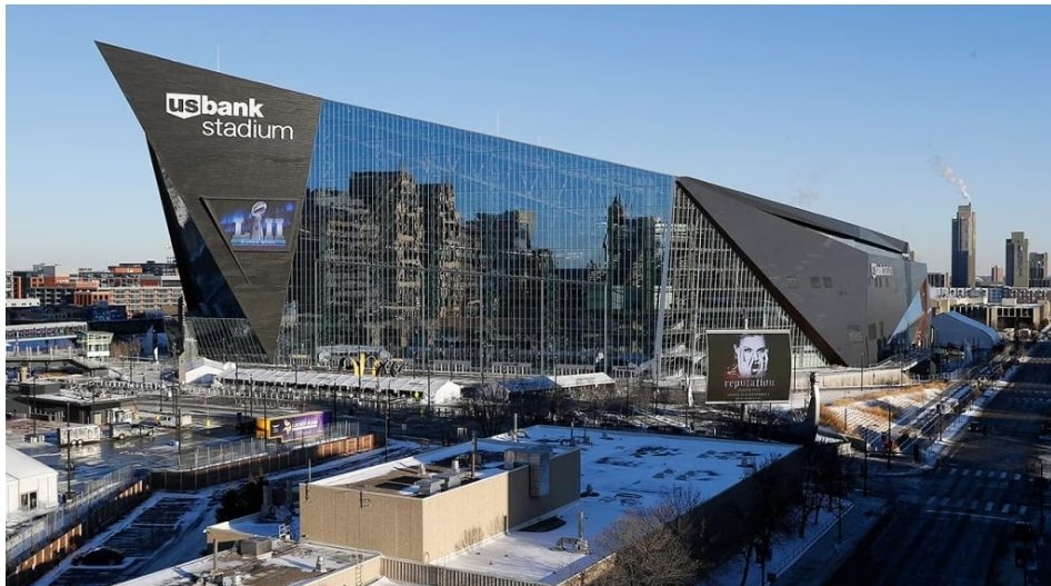 FootballEPHS's tweet photo. Good morning #eaglenation it's GAMEDAY!!!

See you at @usbankstadium #eaglenation!!

🎟 https://t.co/EaPJP1L4NH

#redout #robthebank https://t.co/7EimzIYbTA