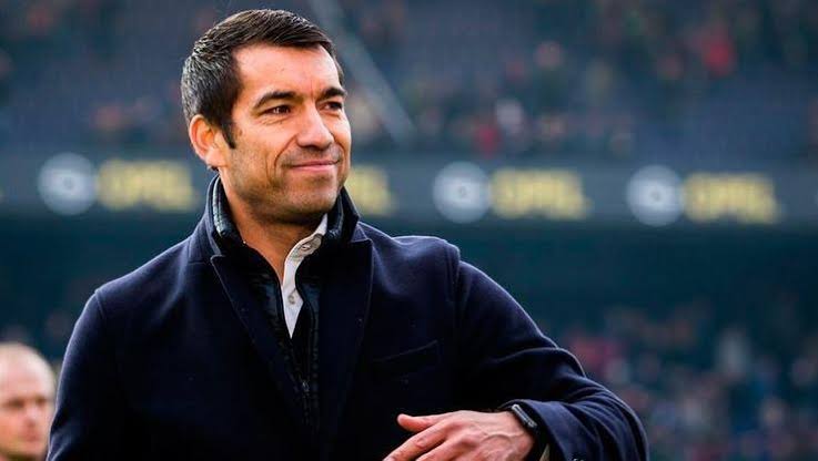 Giovanni van Bronckhorst is about to sign with Rangers.⏳
#RangersFC