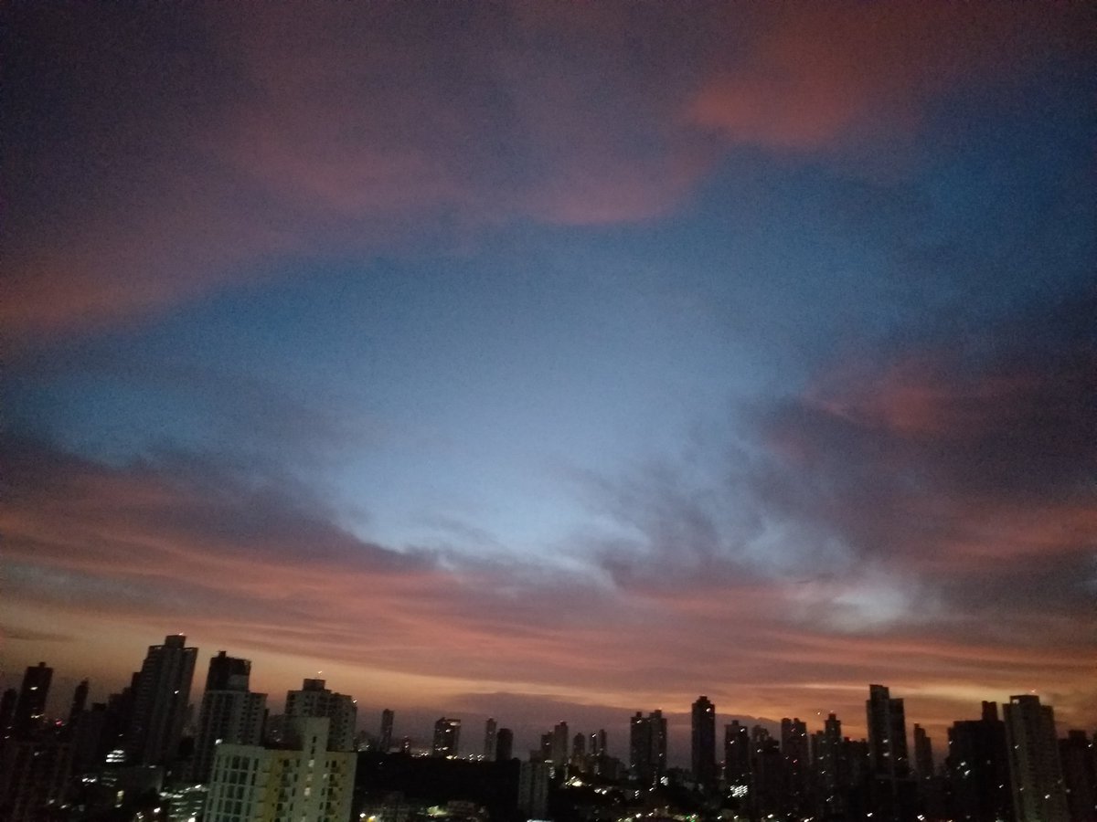 BertaTC's tweet photo. Buenos días a todos...
Soltar peso emocional también es nacer de nuevo.
#AmaNacer
#AmaneSER de hoy 18/11/21 y lo pude ver. GRACIAS Vida ❤ https://t.co/Kp0enUIAbM