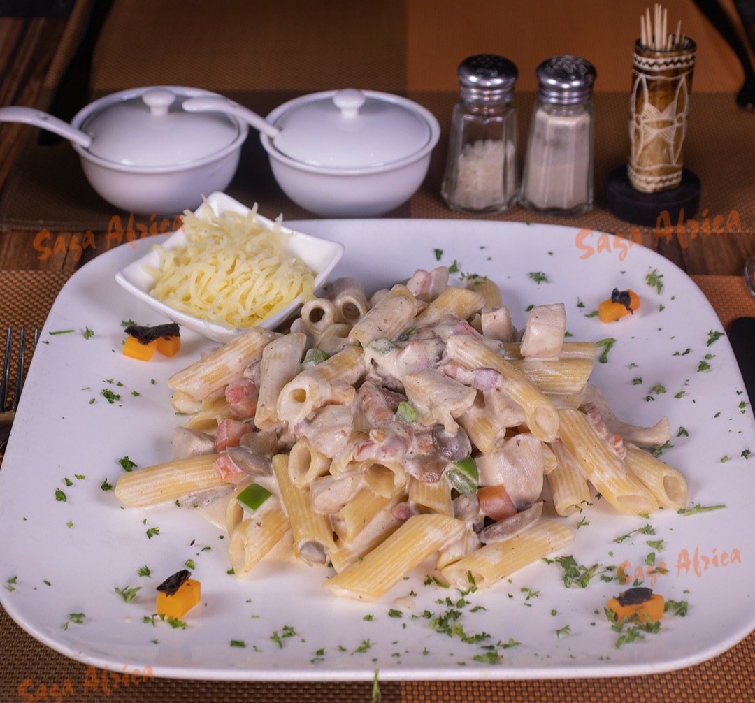 Foodexpress_cm's tweet photo. Une envie de Penne à la milanaise ?Savourez les plats 💯 italiens de @SagaAfricaAkwa 🍝 chez vous ou au bureau. https://t.co/05gHsKjCUF