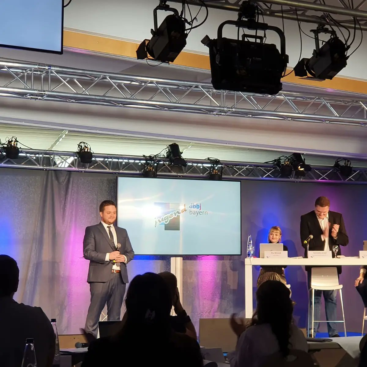 deutsche beamtenbundjugend bayern tweet media