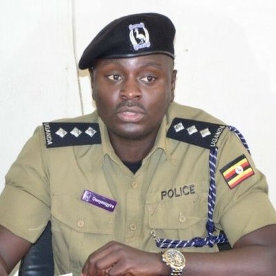 guguddetvuganda's tweet photo. "Please disregard all rumours circulating on social media that there has been a bomb blast at Akamwesi Mall in Kyebando. @Lukowoyesigyire @PoliceUg 
#GuguddeTvUganda #FalseAlert https://t.co/cw1eSxKBkA