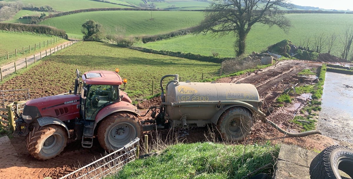 MajorEquipment's tweet photo. Sun, sea, sand and #slurry!🌤🌊⛱💩
Amazing shots of the 2300ALP #MajorTanker working around South #Devon. The #galvanised finish will withstand the salty seas for a long time 🦾
📸Thanks to PJ Pengelly Agricultural Contracting for these photos.👍👍 https://t.co/6ZI5JMABDO
