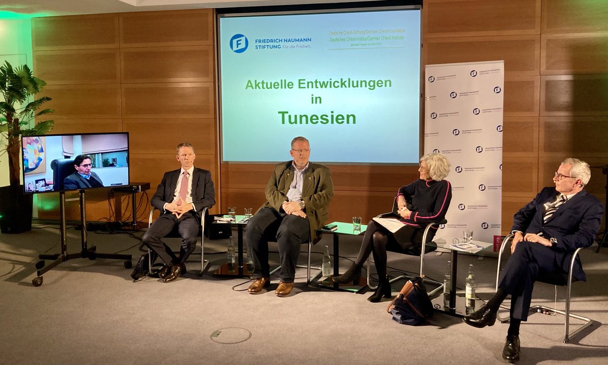 ulrichlechte's tweet photo. Danke für die Veranstaltung @FNFreiheit. #Tunesien|s #Demokratie steht aufgrund der aktuellen Lage auf dem Prüfstand. Zudem droht ein finanzieller Kollaps. Deshalb bin ich davon überzeugt, dass wir 🇹🇳 die #Unterstützung auch weiterhin zusagen &amp; die #Partnerschaft ausbauen müssen. https://t.co/P0ejfMRfIB