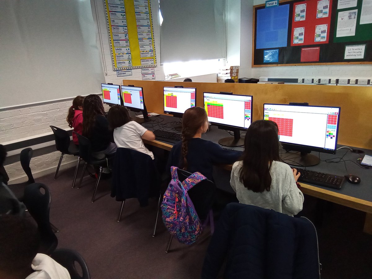 LaycockPrimary's tweet photo. #LaycockYearFour are learning how to make a spreadsheet in their #LaycockComputing @purpleMash lesson. https://t.co/HUqwn3n1K9