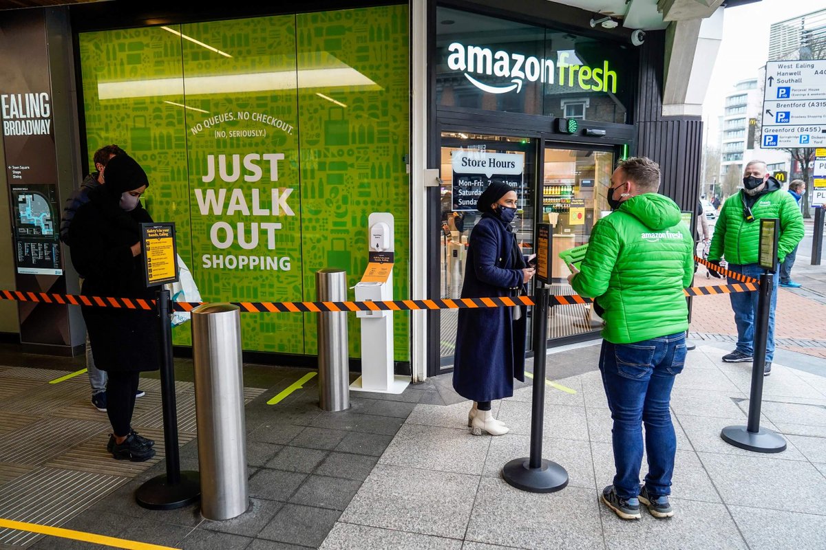 Visible_Banking's tweet image. Cashless checkout shopping ready for the big-time,… vbank.in/3x5kdtp #Latest #Automation #computervisiontechnology via @techhq