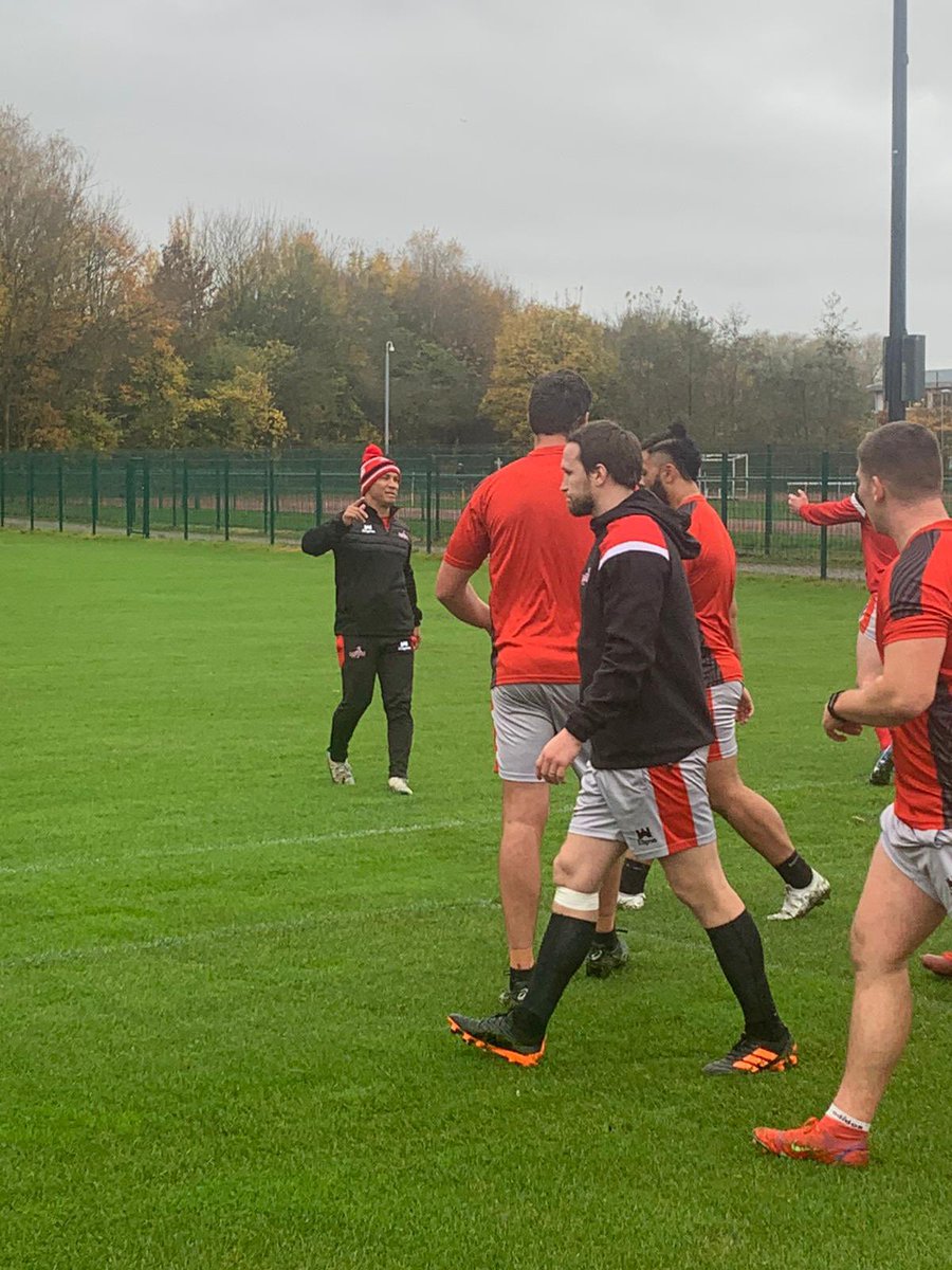 LeighLeopardsRL's tweet photo. Adrian Lam taking his first training session with the squad this morning https://t.co/bwEXwwtgPh