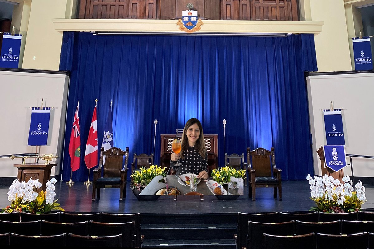 Dr_Atoosa's tweet photo. Today is #universityoftoronto #convocation2021 day, and I'm going festive to our photo booth. Free seats available if you wanna celebrate with us #uoft #uoftconvocation #uoftconvocation2021 #congratulations #graduates #UofTGrad21 https://t.co/v3XfABe0bW