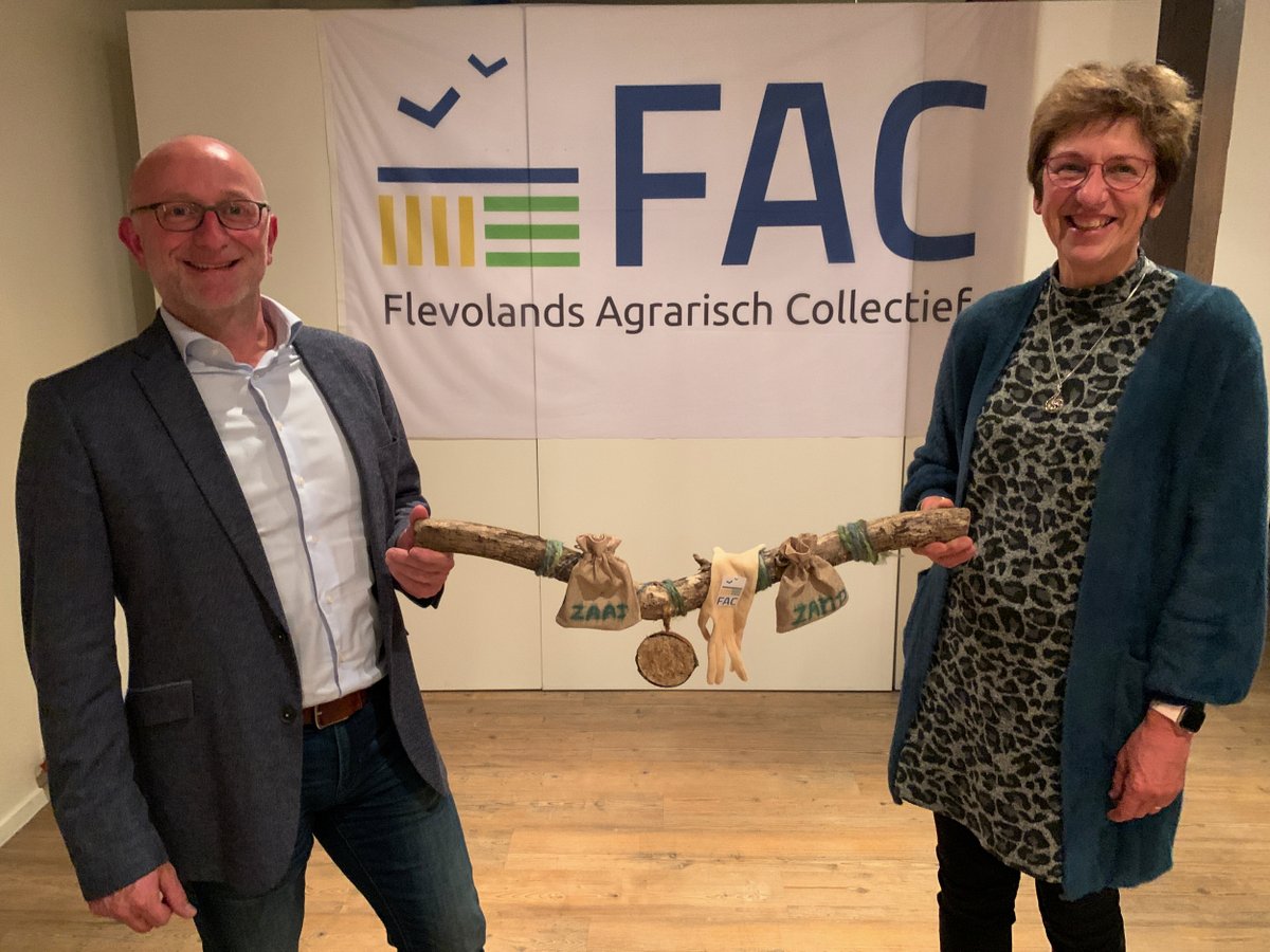 BNFlevoland's tweet photo. Op 17 november jl. werd tijdens de ledenraadsvergadering van de Coöperatie Flevolands Agrarisch Collectief (FAC) Peter Bentum benoemd als nieuwe voorzitter. Hij volgt hiermee Coby Dekker op die vanaf de oprichting in 2015 voorzitter was. https://t.co/o539RuAlcC