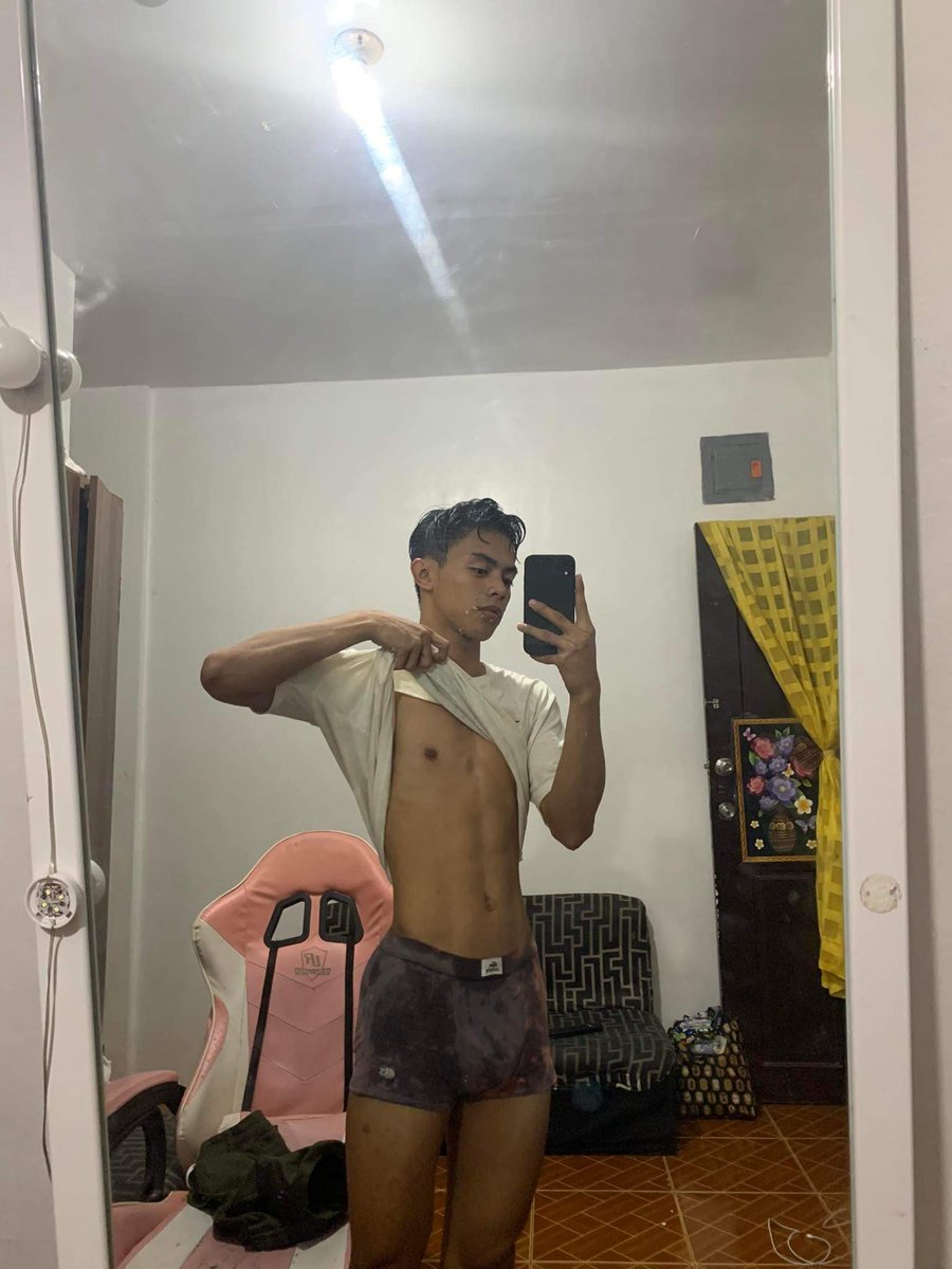 itslimmyy's tweet photo. Twink kayo jan 😬 https://t.co/H92Q6N9PFX
