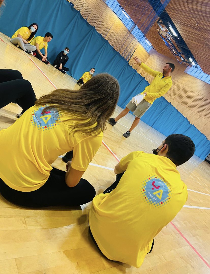 NAActiveSchools's tweet photo. #NAYoungAmbassadors 💛🖤 

It’s cohort 2 training day @KALeisure Portal thank you to these dedicated YA’s for giving up their day off to do some training in 

💛 Social Media with @StuartForsyth 
🖤 Competition &amp; Events 
💛 Role Model Sessions 

#NAActive 
@audreynolan @RhonaEA https://t.co/3Qyc1fEByB