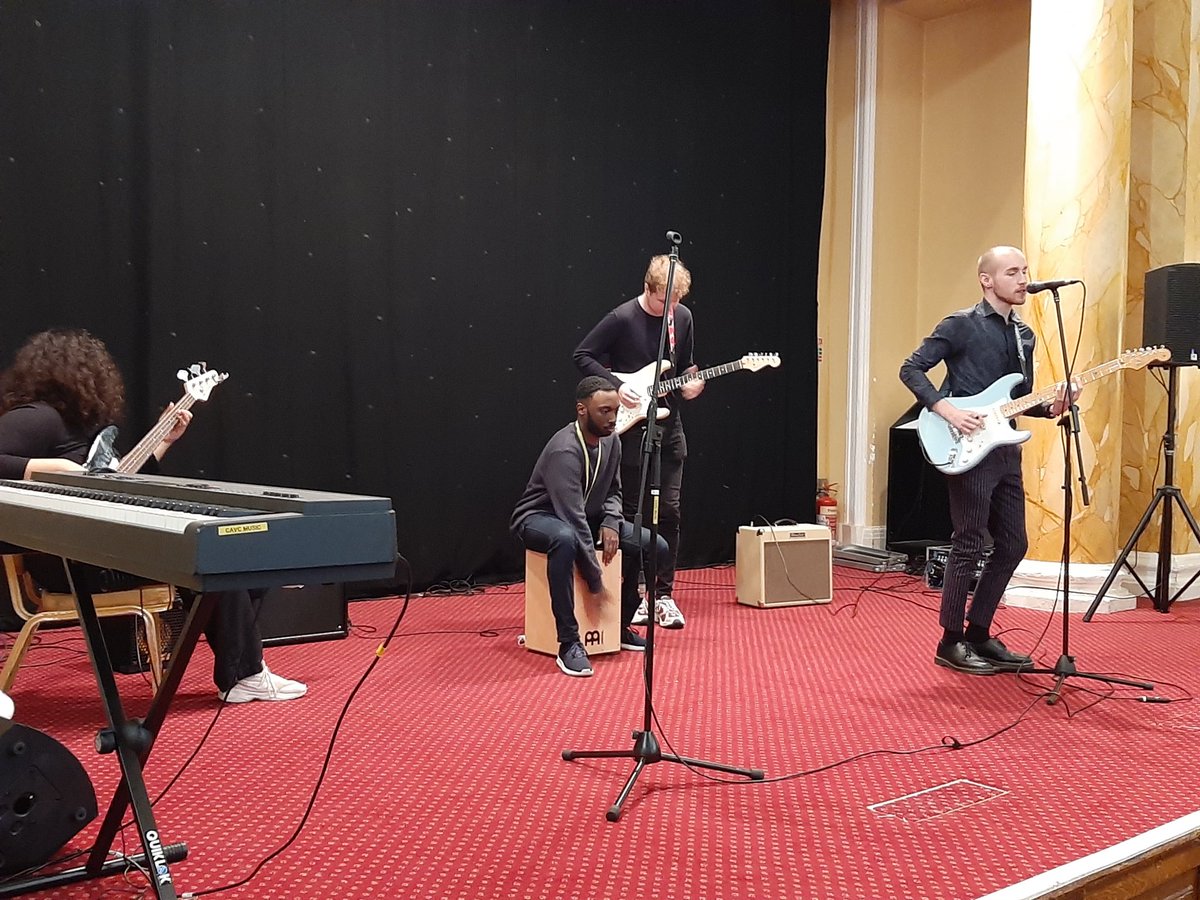 geraldine_doy's tweet photo. Such talented students from @CAVC performing at #CWCreative21 @CareersWales https://t.co/ZMHSbyK52X