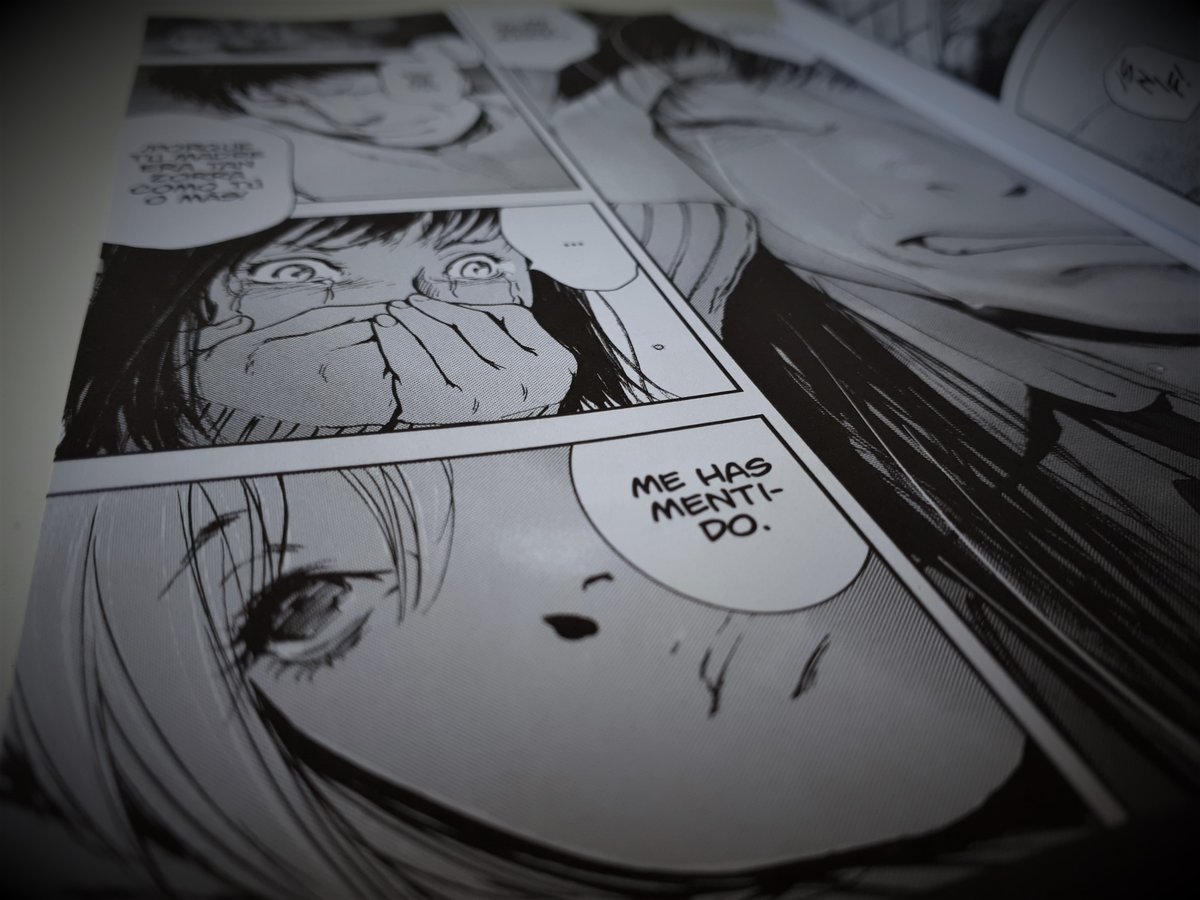 eccediciones's tweet photo. ¡La trama de #GiftPlusMinus crece en intensidad en el octavo volumen de la serie, que continuamos publicando en tomos dobles!
#Tamaki decide buscar a #Takuma al margen de los deseos de #Takashi. Para su desgracia, este ha huido al extranjero.
🫁 https://t.co/qVGUlCs7iq https://t.co/T1D996kicB