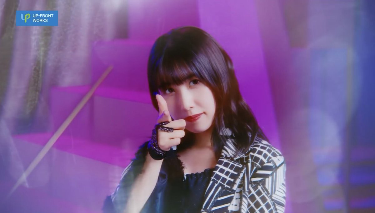 hosnow3's tweet photo. まーちゃんが銃をぶっ放したせいでわたしのTLは死屍累々
殺し屋・佐藤優樹が通った後には草も生えないのです https://t.co/gDeP0BO0ZA