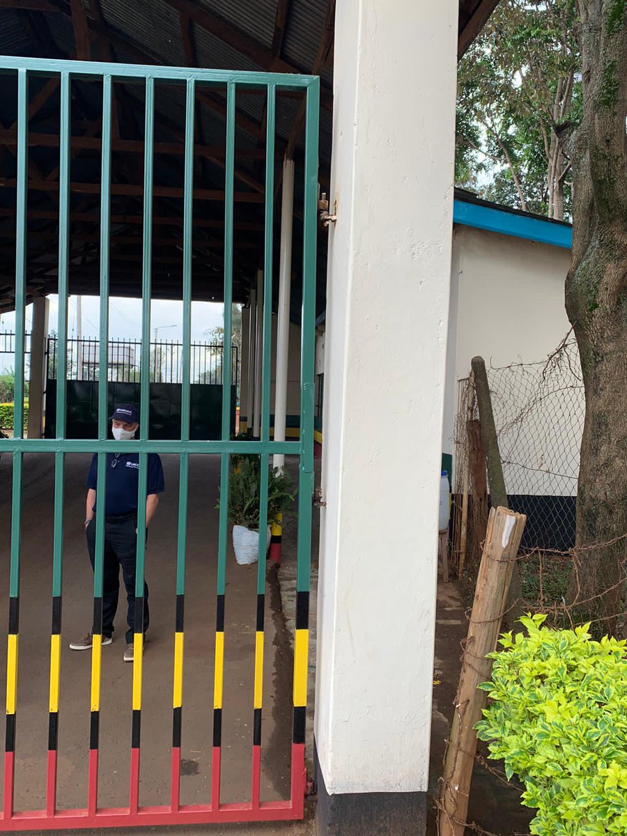 UNODC_BMB's tweet photo. #HappeningNow!

@UNODC_MCP is delivering support through its #GPCP mentors in Langata Prison in #Kenya. The mentors provide coaching on how to improve security awareness of gate lodge operational duties including searching of people and vehicles. With the support of @UKCSSF. https://t.co/oOQYj4douX