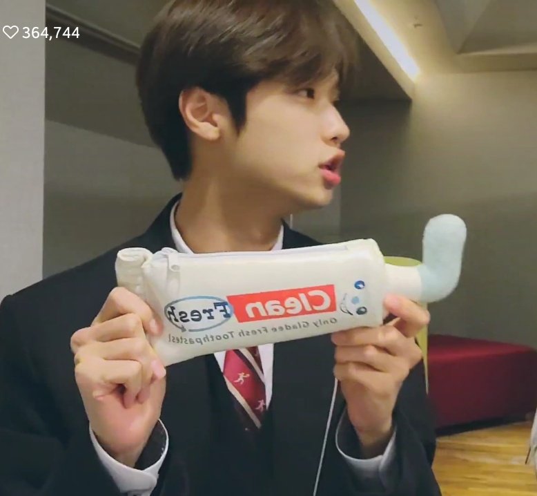 mapieyk's tweet image. ทำข้อสอบได้ไหมไม่รู้ รู้แต่กระเป๋าปากกาเว่อร์มาก 55555555555555555555555555