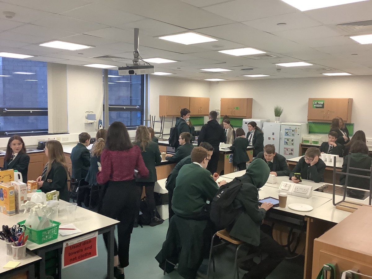 MissKingPE13's tweet photo. Another very successful week at ‘Meet and Eat’🥐 We had waffle week and pupils got to choose their own toppings. It’s great to see new faces coming every morning. Remember this will be running every Tuesday and Thursday morning before school, there’s something for everyone😁 https://t.co/Pt0721L80u