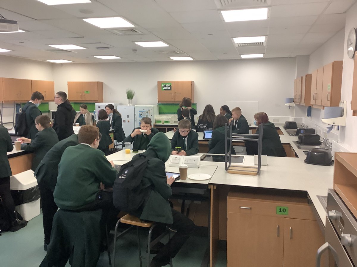 MissKingPE13's tweet photo. Another very successful week at ‘Meet and Eat’🥐 We had waffle week and pupils got to choose their own toppings. It’s great to see new faces coming every morning. Remember this will be running every Tuesday and Thursday morning before school, there’s something for everyone😁 https://t.co/Pt0721L80u
