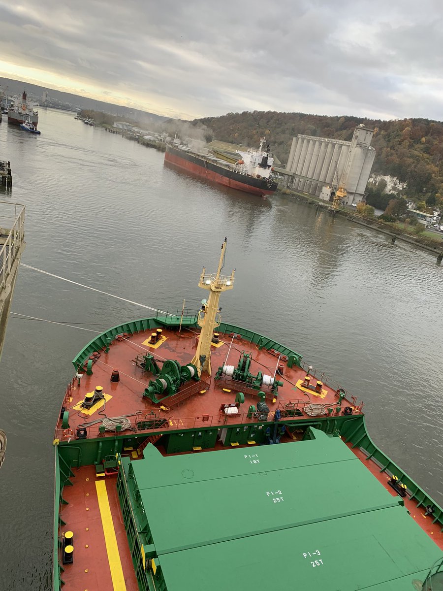 antoine_grasser's tweet photo. Grosse activité export de céréales à #Rouen!
Des navires pour la Chine chez @_Senalia et #BZ . 👍
Un navire pour Cuba chez #Simarex du @NatUp_groupe 👍
Et ça va enchaîner toute l’année!! 😀 https://t.co/WxWnmPnOqt