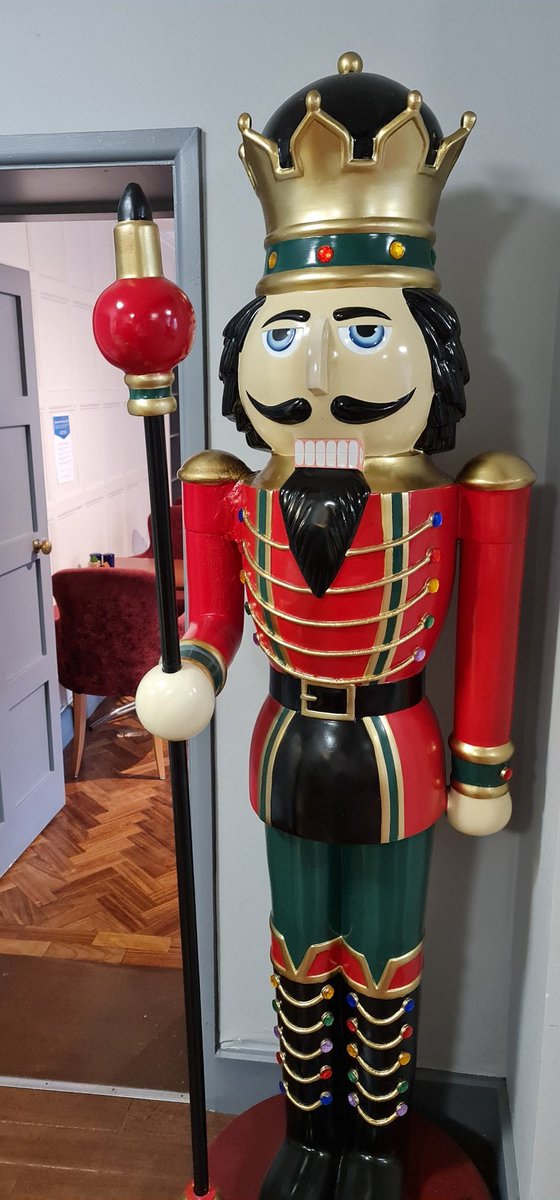 Salisbury Museum Cafe tweet media