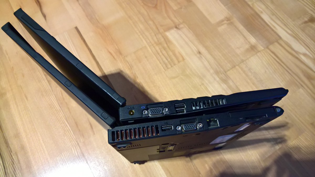 WZorNET's tweet photo. 👨‍💻👉#ThinkPadThursday ⚖️comparing the appearance and dimensions of 2 models: Ultra Portable #IBMThinkPad X40 vs @LenovoThinkPad X61s https://t.co/siCjD83H9l
😉When comparing, you can see the #IBMThinkPad X40 model is slightly smaller ... https://t.co/Cvx9qRsi66