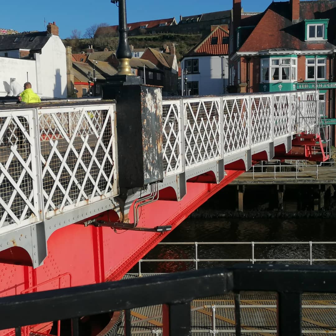 TreeChiefs's tweet photo. Whitby RBLI and harbour @MuseumRnli @WHITBYRNLI
#treechiefs
#riabythesea
#riasseas
#mickandria
#whitbyabbey
#whitby https://t.co/rY2ld66q2U