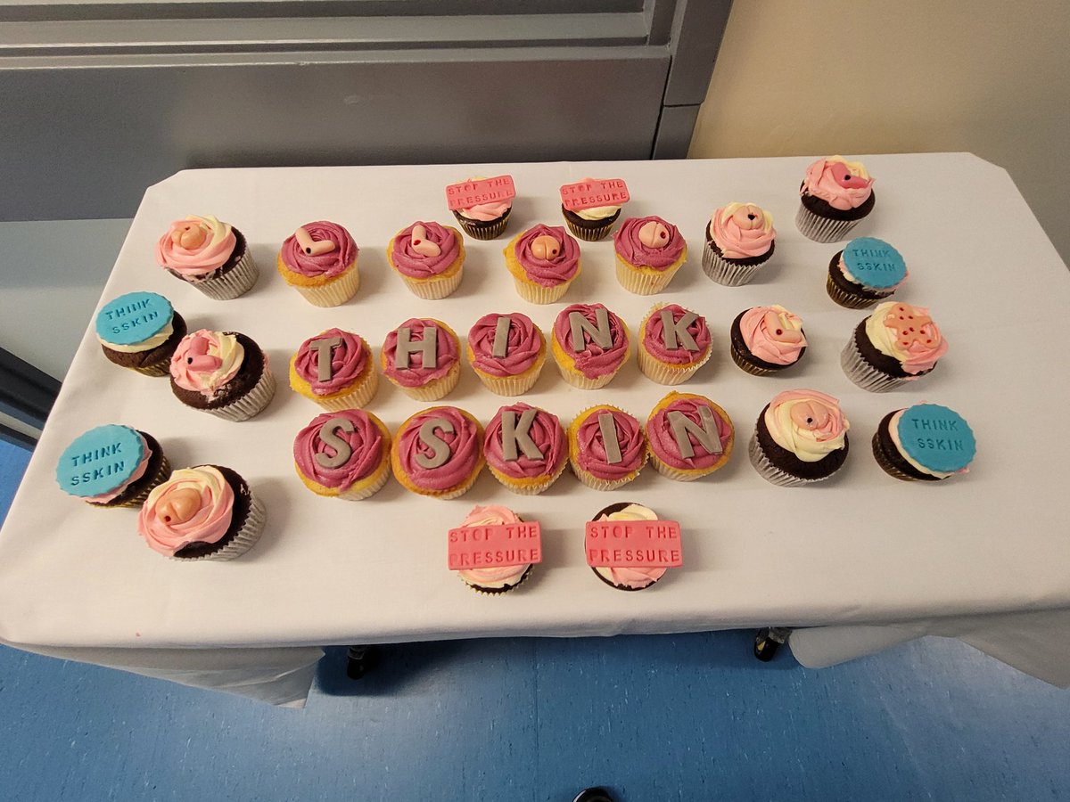 Georgia15939634's tweet photo. Tissue Viability Pressure Awareness Day on Burrator Ward.@SarahPickbourne @Rachel_Nursing @TVteamDerriford https://t.co/5zW12zcGXi