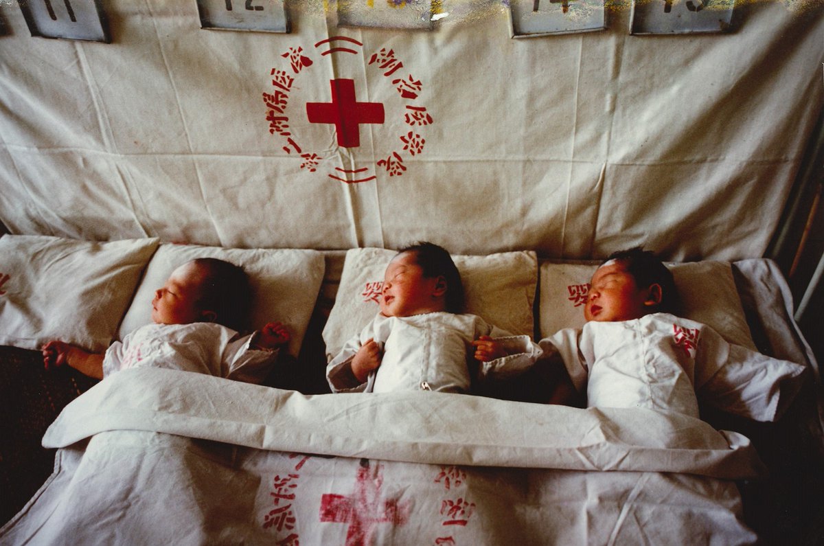 It's the first day of #ExploreYourArchive week! Today's theme is #small so here's a lovely <a href="/RaissaPage/">Raissa Page collection</a> image of "Maternity Unit, Chang Cha Hospital, China", 1978.
<a href="/ArchivesWales/">Archives Wales</a> <a href="/explorearchives/">Explore Your Archive</a>