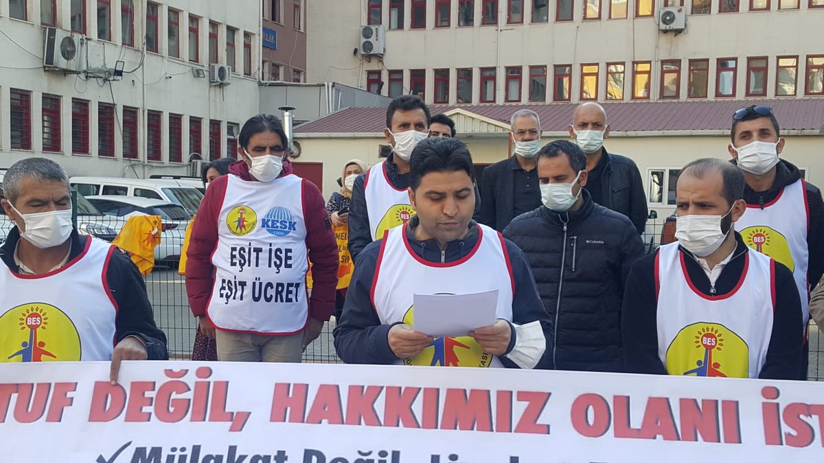 BES_Gnl_Mrk's tweet photo. İSTİYORUZ, ALACAĞIZ!
Sınavlarda, ek göstergede, vergide adalet, insanca yaşam bütçesi için eylemdeyiz!
Diyarbakır Defterdarlığı önü... https://t.co/49SffWL6u2