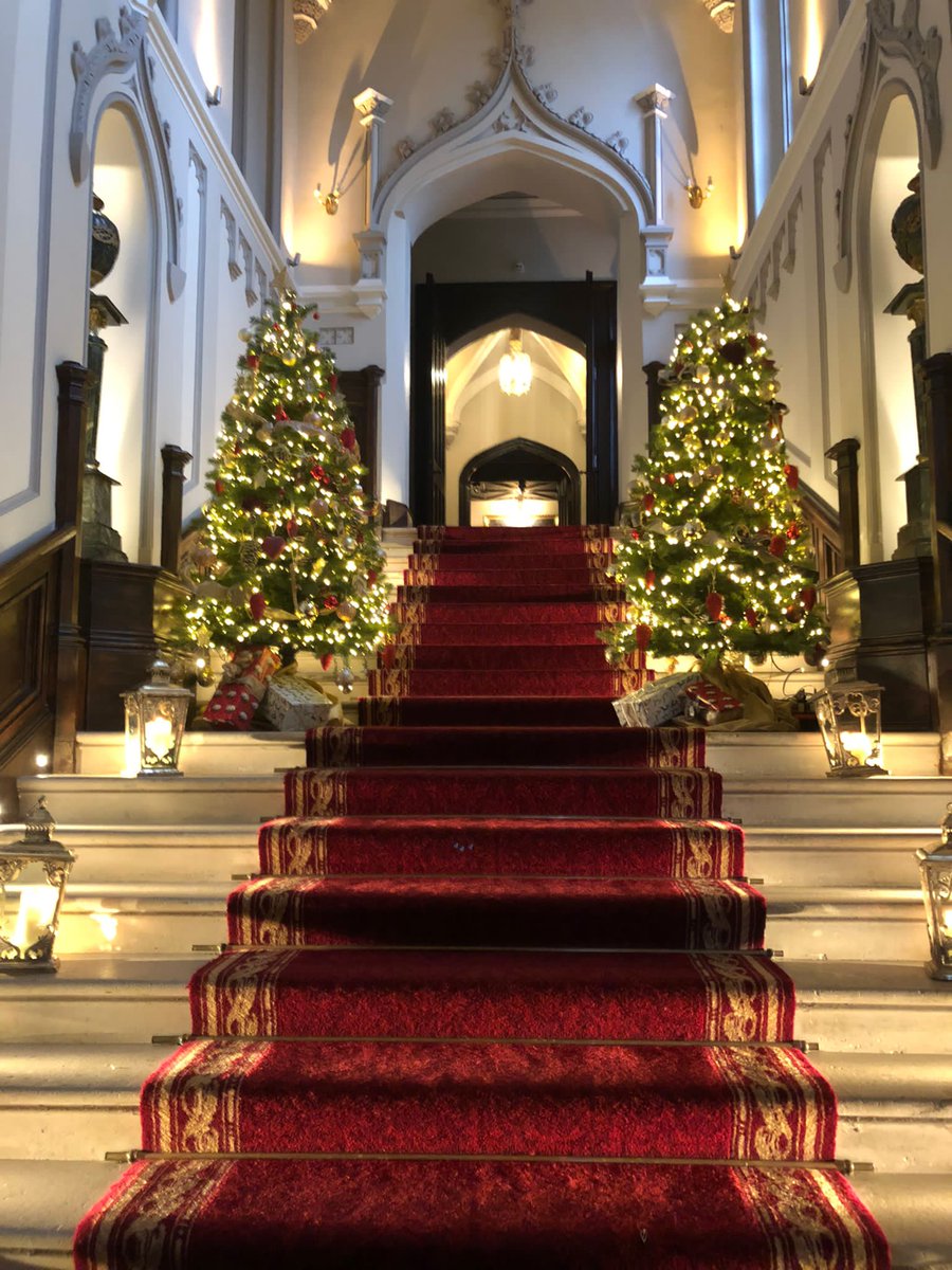 markree's tweet photo. Christmas is the most magical and romantic time of the year at Markree Castle ✨

Think roaring log fires, mulled wine reception and traditional mince pies! 😍

#OriginalIrishThursday #ChristmasDecorations #ChristmasWeddings #DiscoverMarkree https://t.co/dBk95HV4us